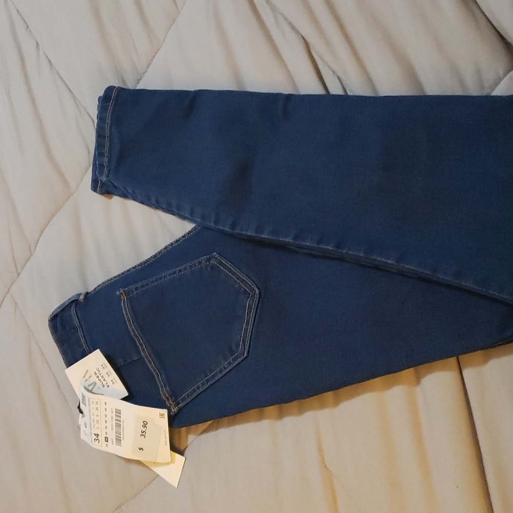 Zara Size 2 Skinny Jeans